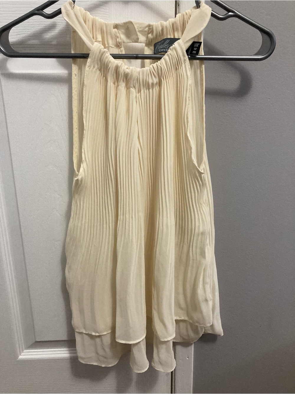 Sleeveless Pleated Top - Cream